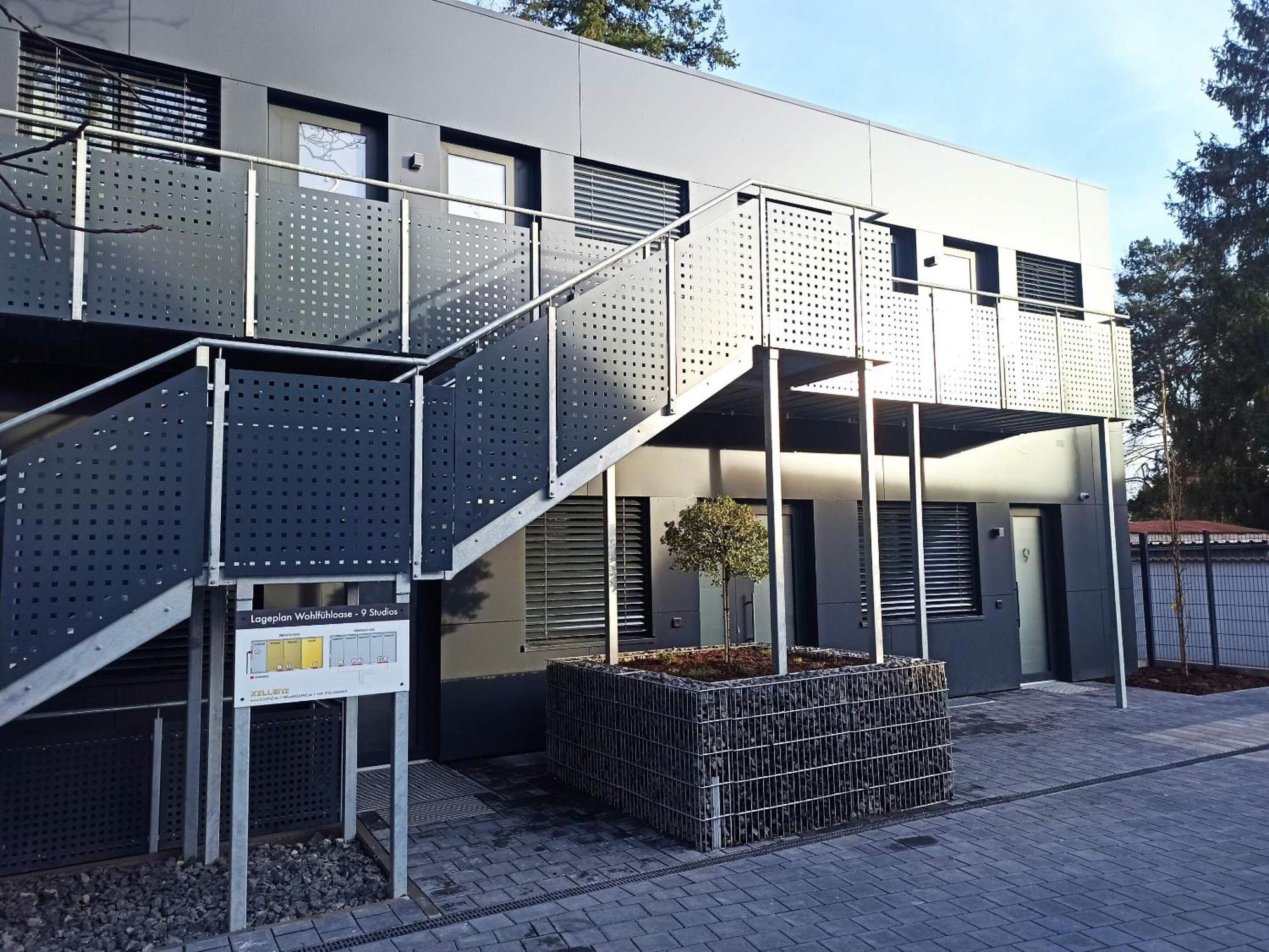 Xzllenz Traum Studio-Apartment, Frei-Parken, U-Bahn, Kueche Нюрнберг Екстериор снимка